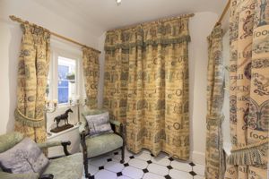 Photo 33- click for photo gallery